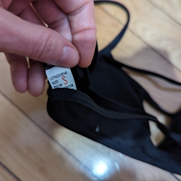 Pull on swim top - Picture 2 of 5